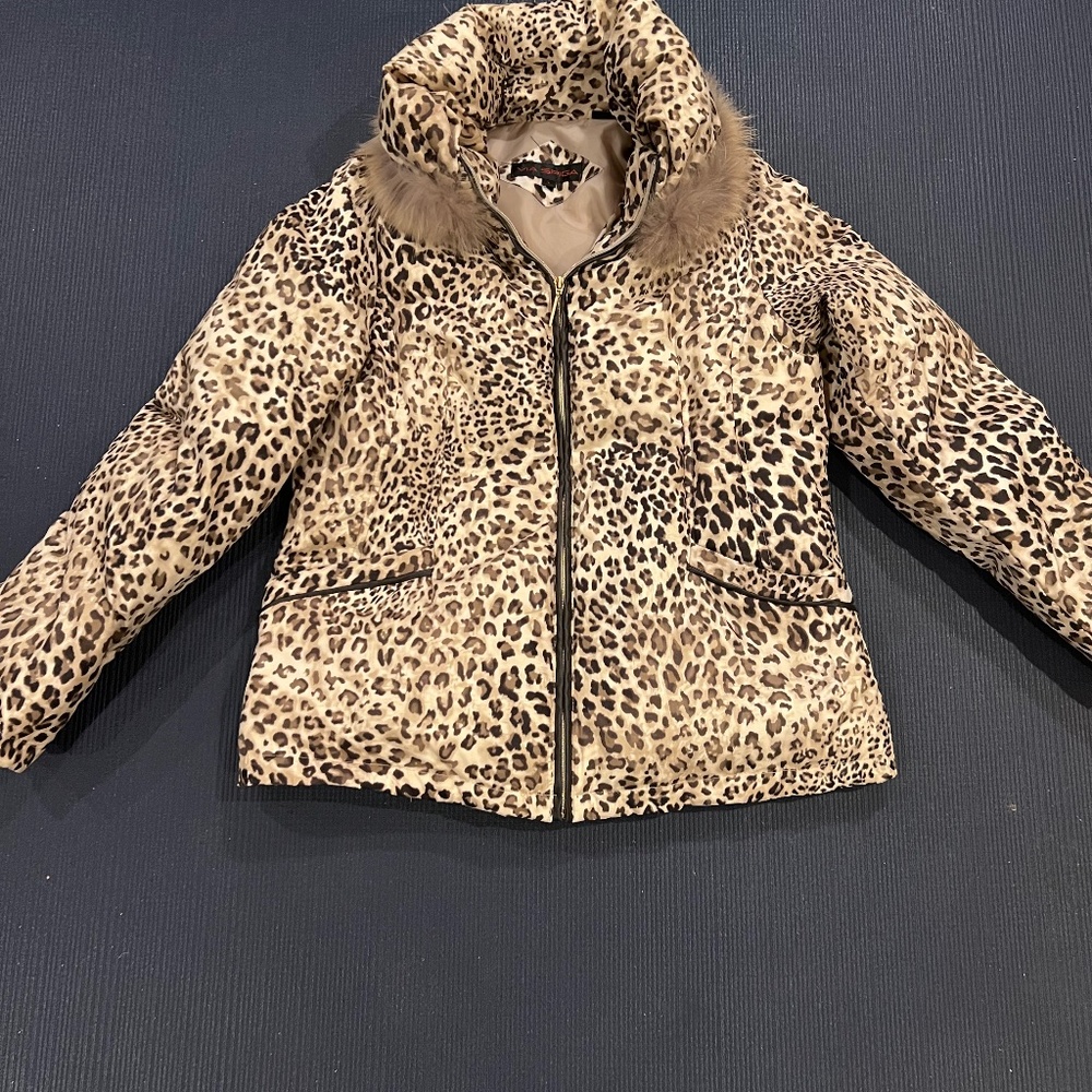 VIA SPIGA Leopard Print Down Jacket  - NWOT